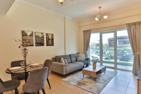 HiGuests - Apt amidst golf courses, perfect for sports lovers